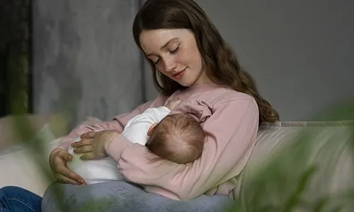 Mère avec son bébé