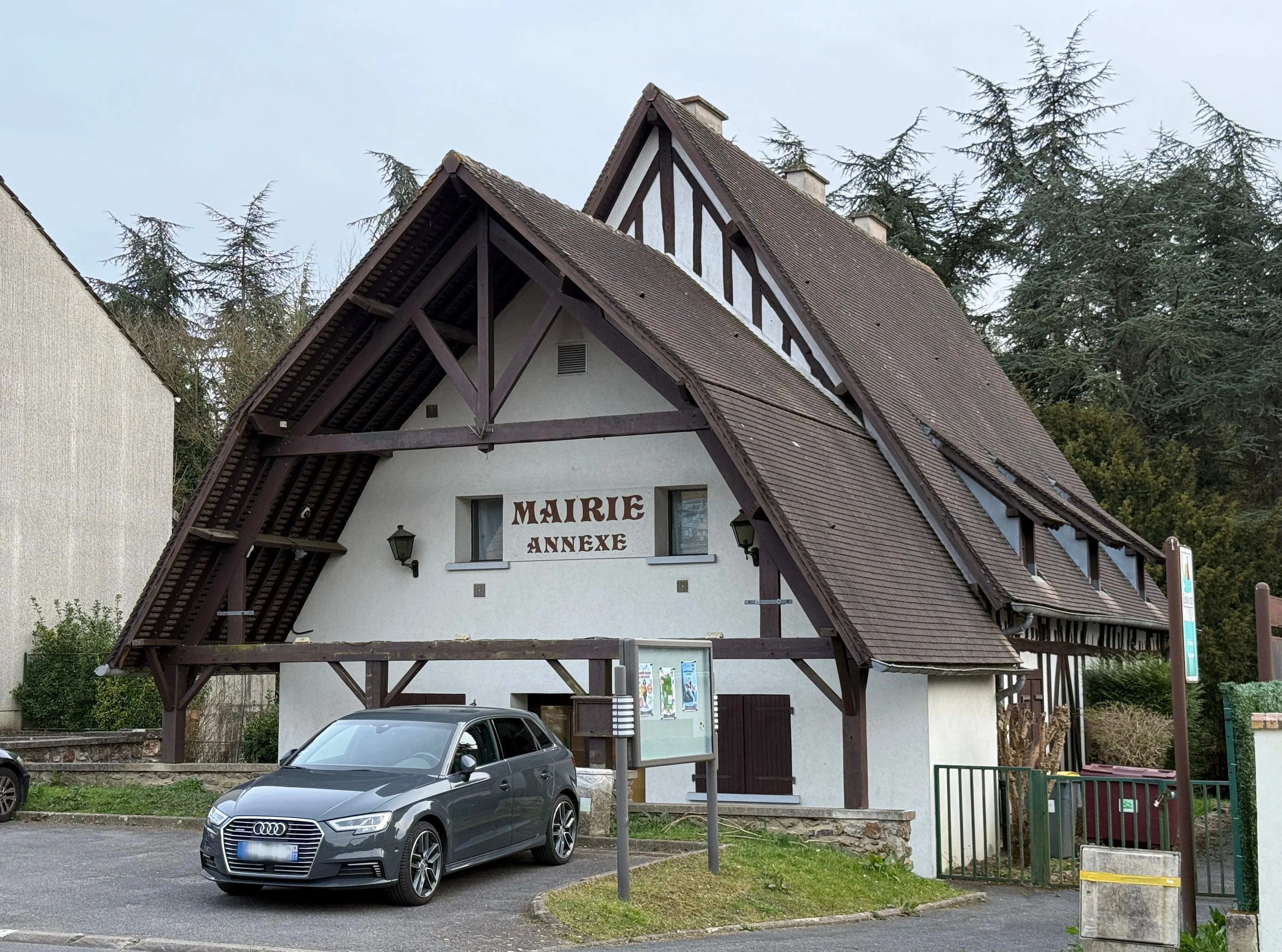 Crèche à Emerainville - Trouver une place en crèche à Emerainville