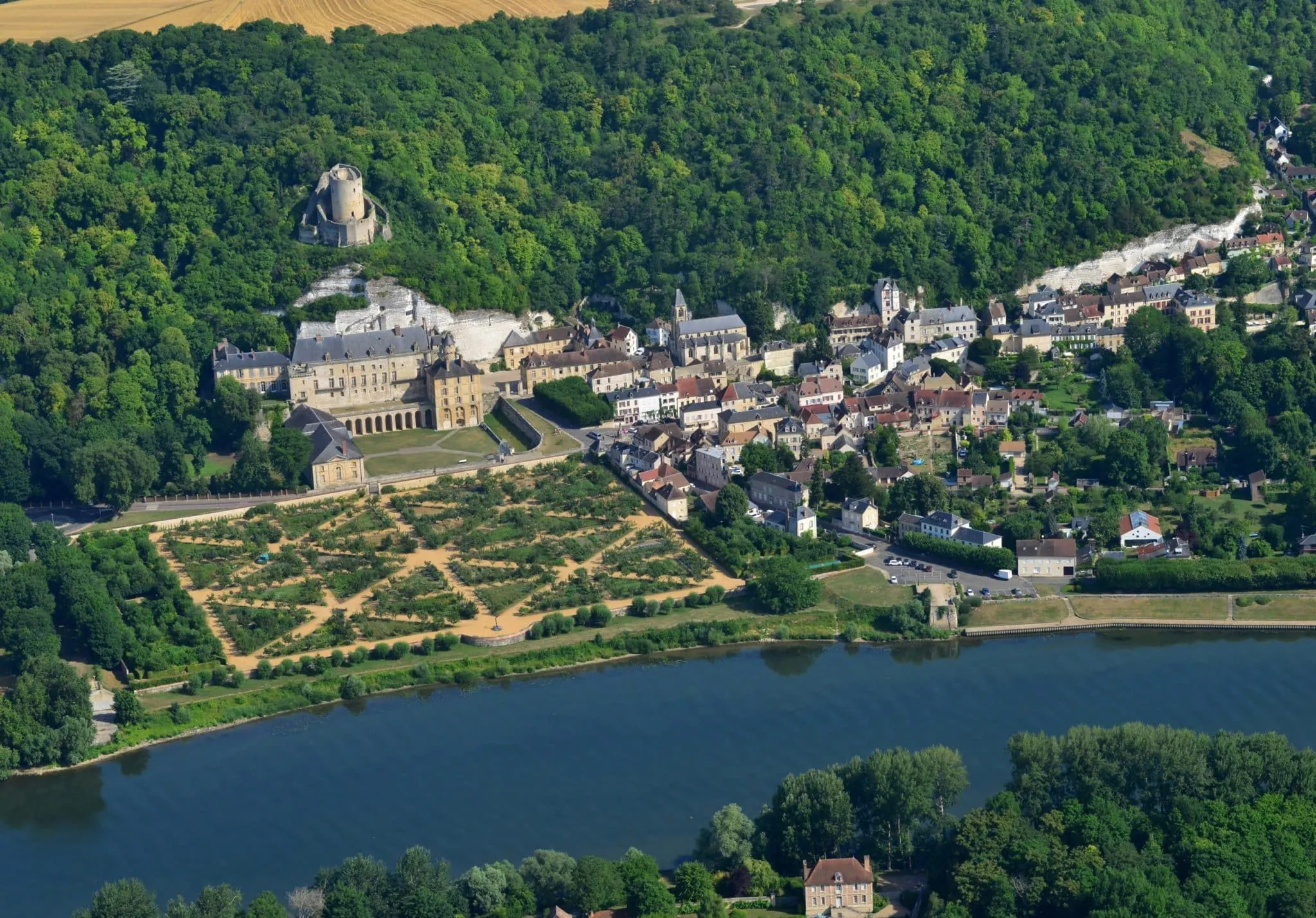 Crèches dans le Val-d’Oise : Offrez à votre enfant un accueil de qualité